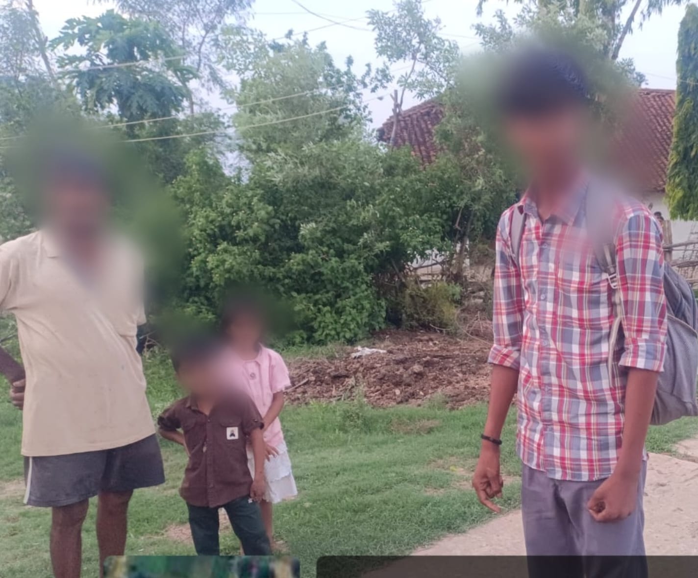 सतना  के थाना कोटर क्षेत्र में पिता की डांट से नाराज होकर निकले 14 वर्षीय गुम बालक को,  डायल-112 जवानों ने परिजन से मिलाया। 